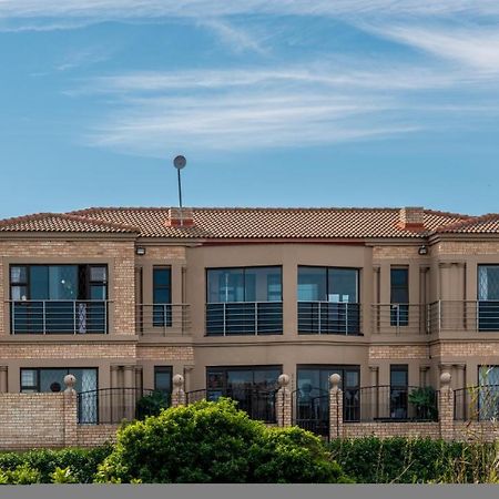 Dolphin Dance Lodge Port Elizabeth Exterior photo