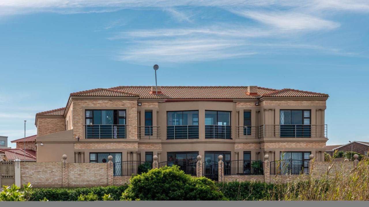 Dolphin Dance Lodge Port Elizabeth Exterior photo